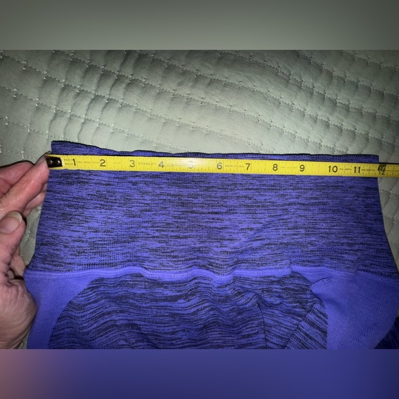 Peloton Women's Seamless High Rise Legging Purple size Medium. VGUC - Picture 6 of 14